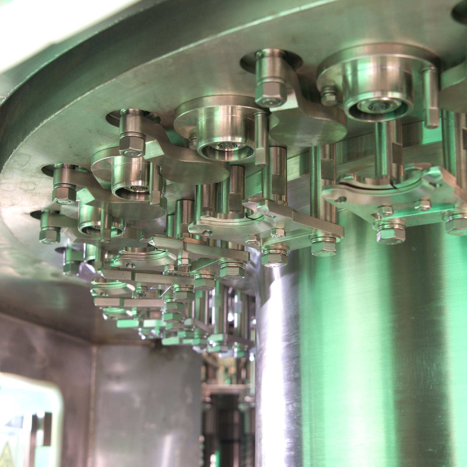 High-Precision Aseptic Filling Machine for Extended Shelf Life Beverages