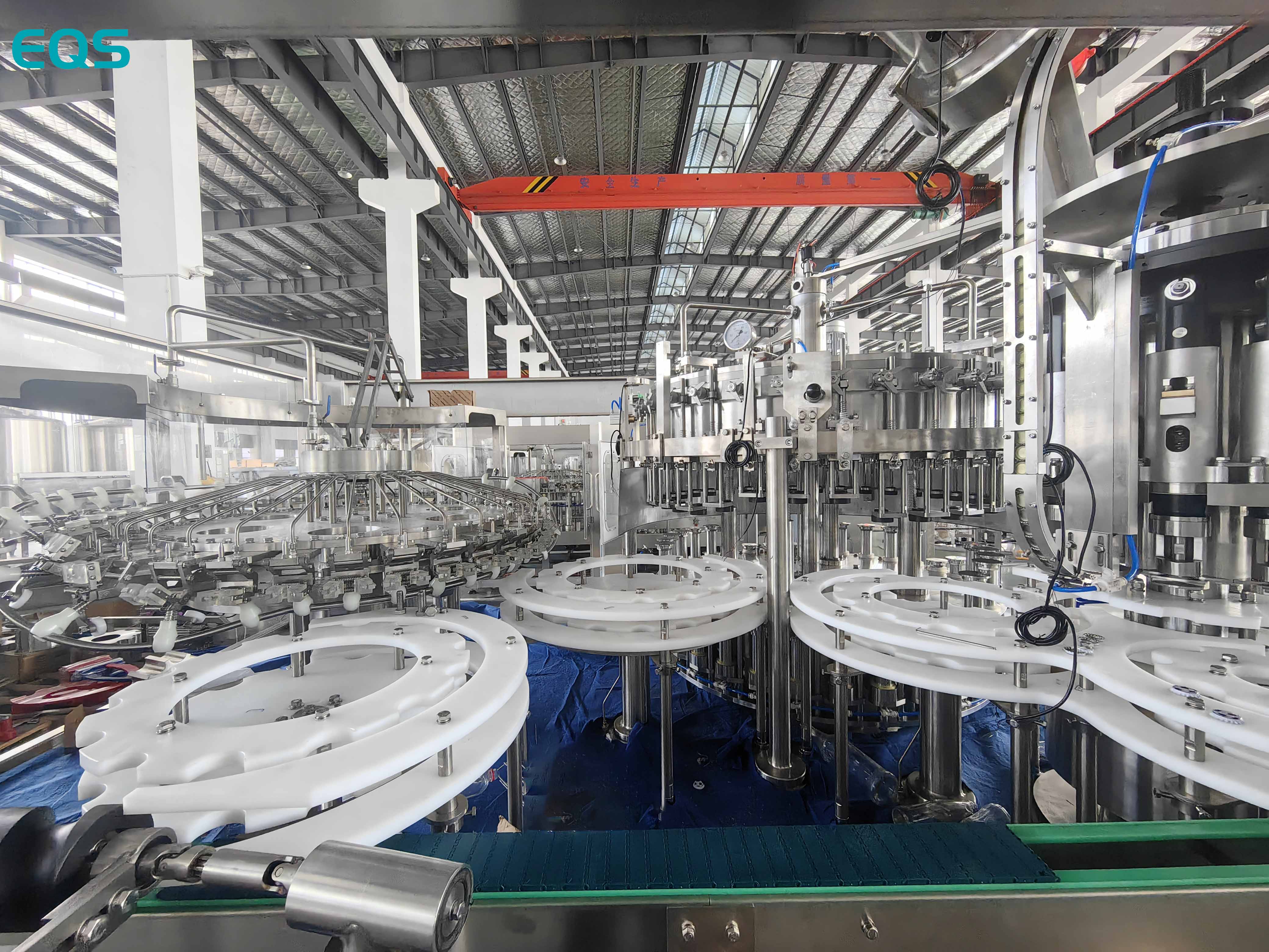 carbonated glass bottle filling machine.jpg