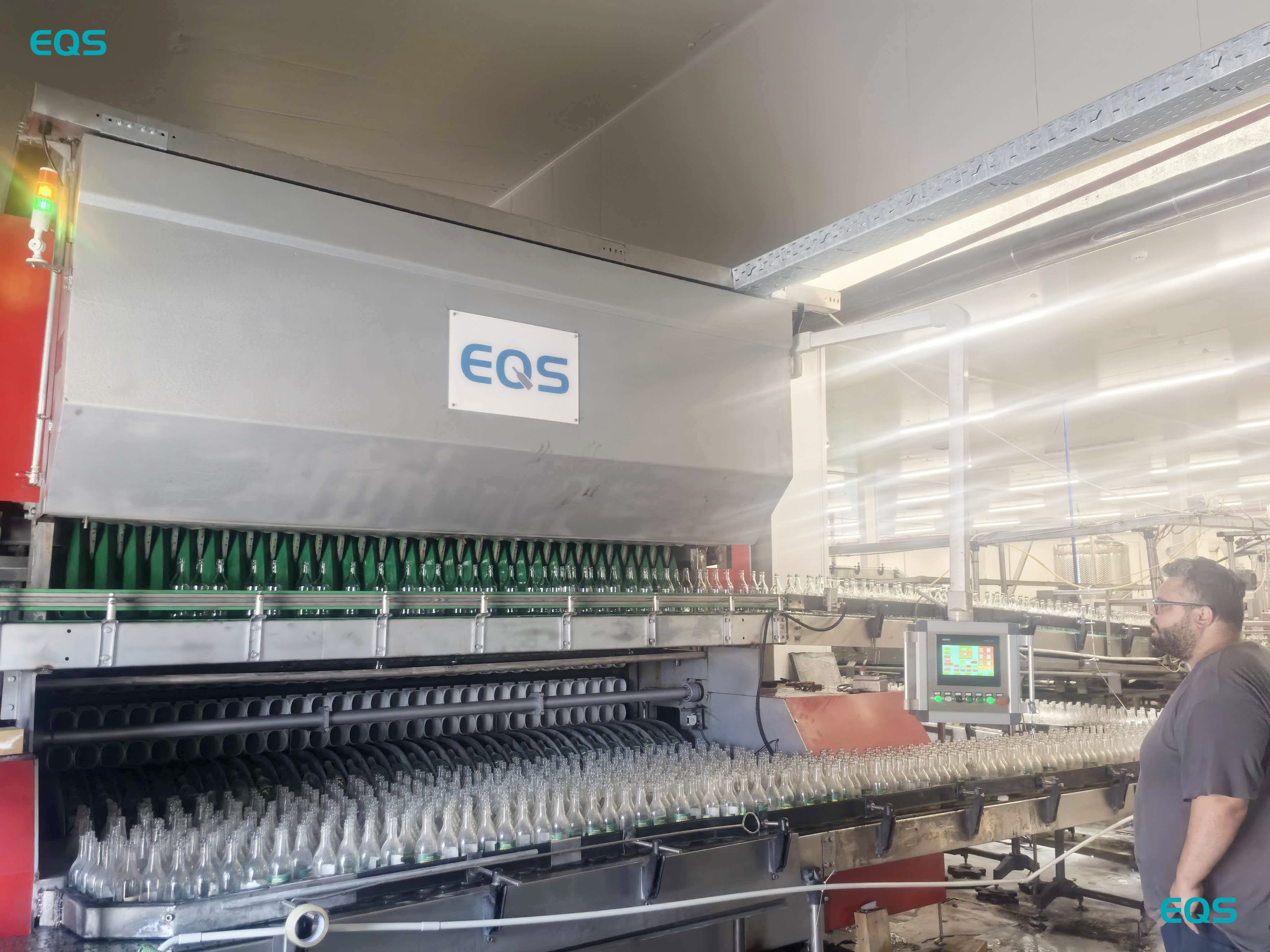 26,000 BPH Glass Bottle Washing Machine in Greece: One BXP95/30 Replaces an Ageing Krones Washer