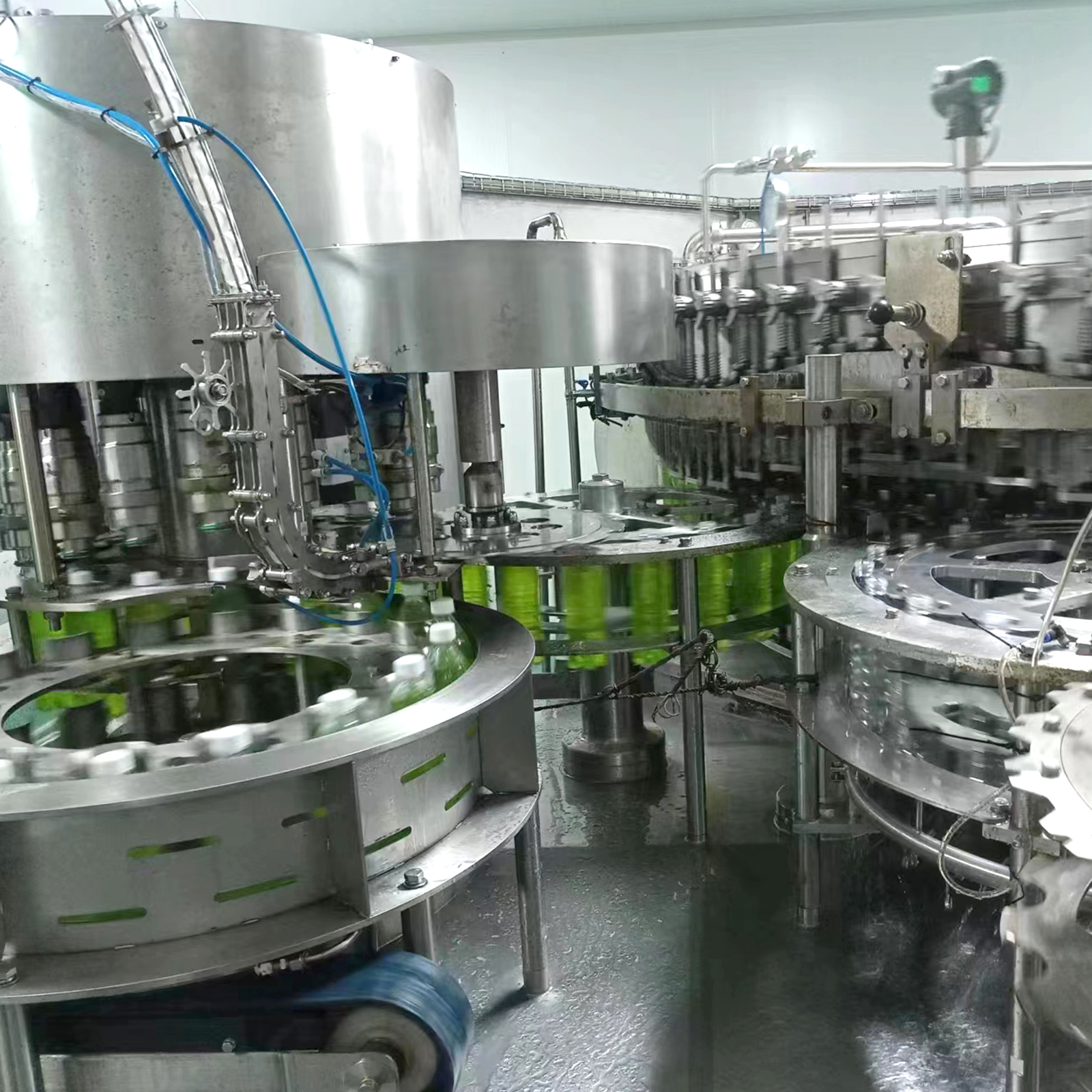 Smart Blowing Filling Capping Technology: Lower Energy Use, Higher Output