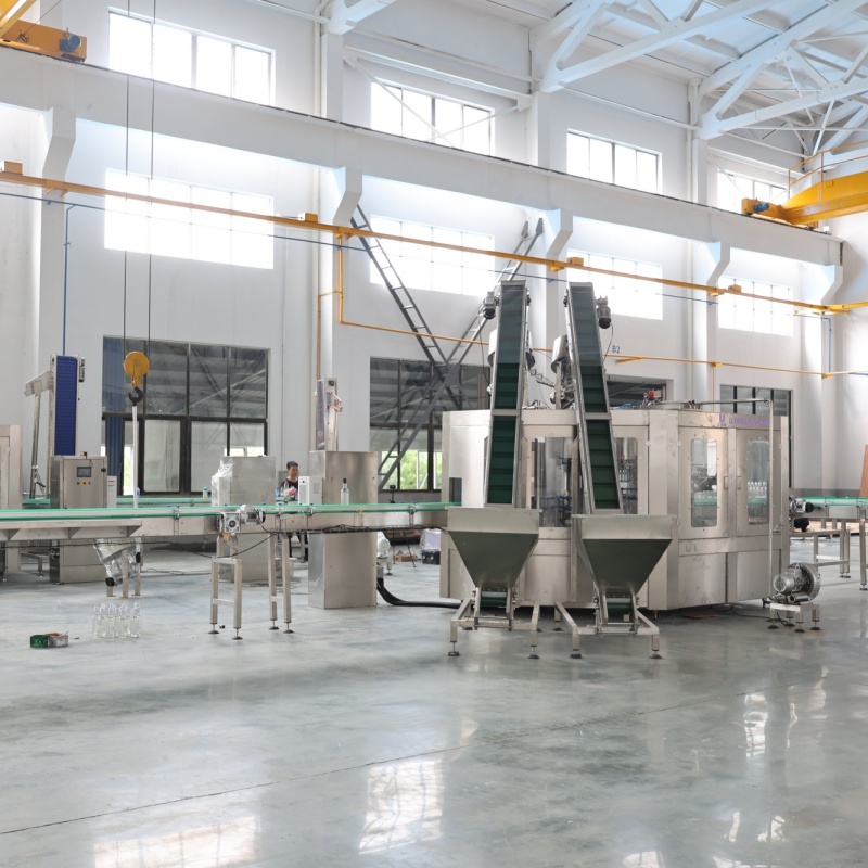 What Are the Top Features of Efficient Beer Bottle Filling Equipment?