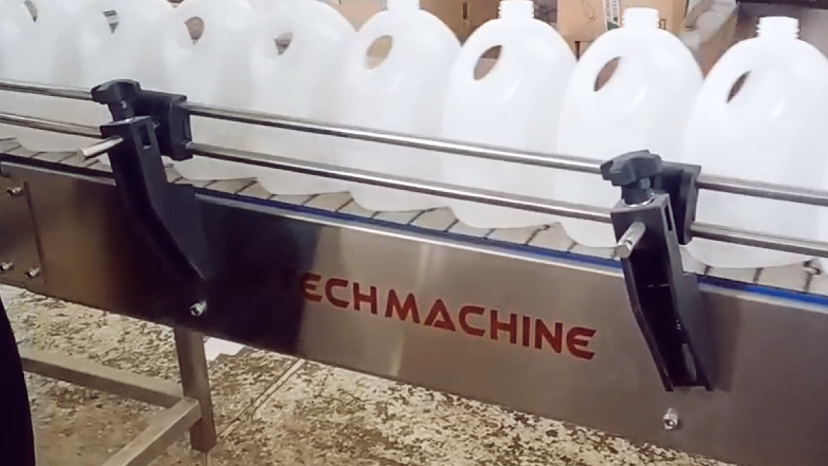 1L Bottle laundry detergent linear piston filling machine production line