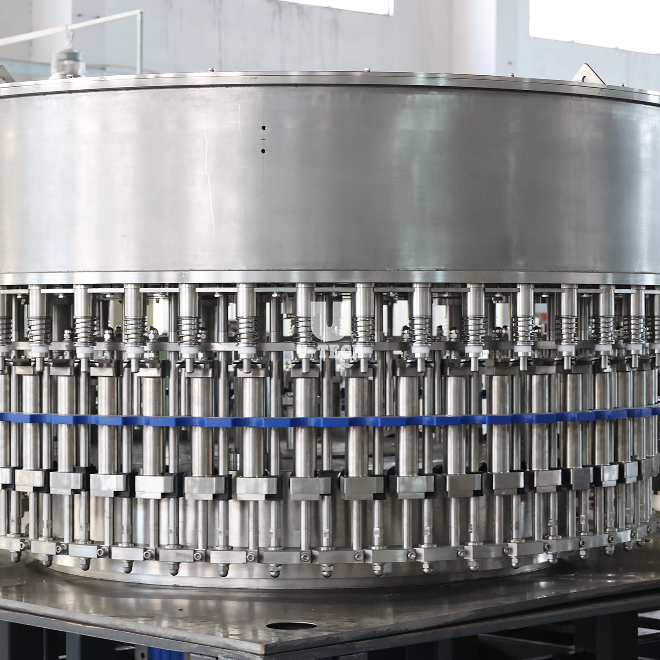 How Wholesale Small Water Bottling Machines Can Boost Your Profit Margins