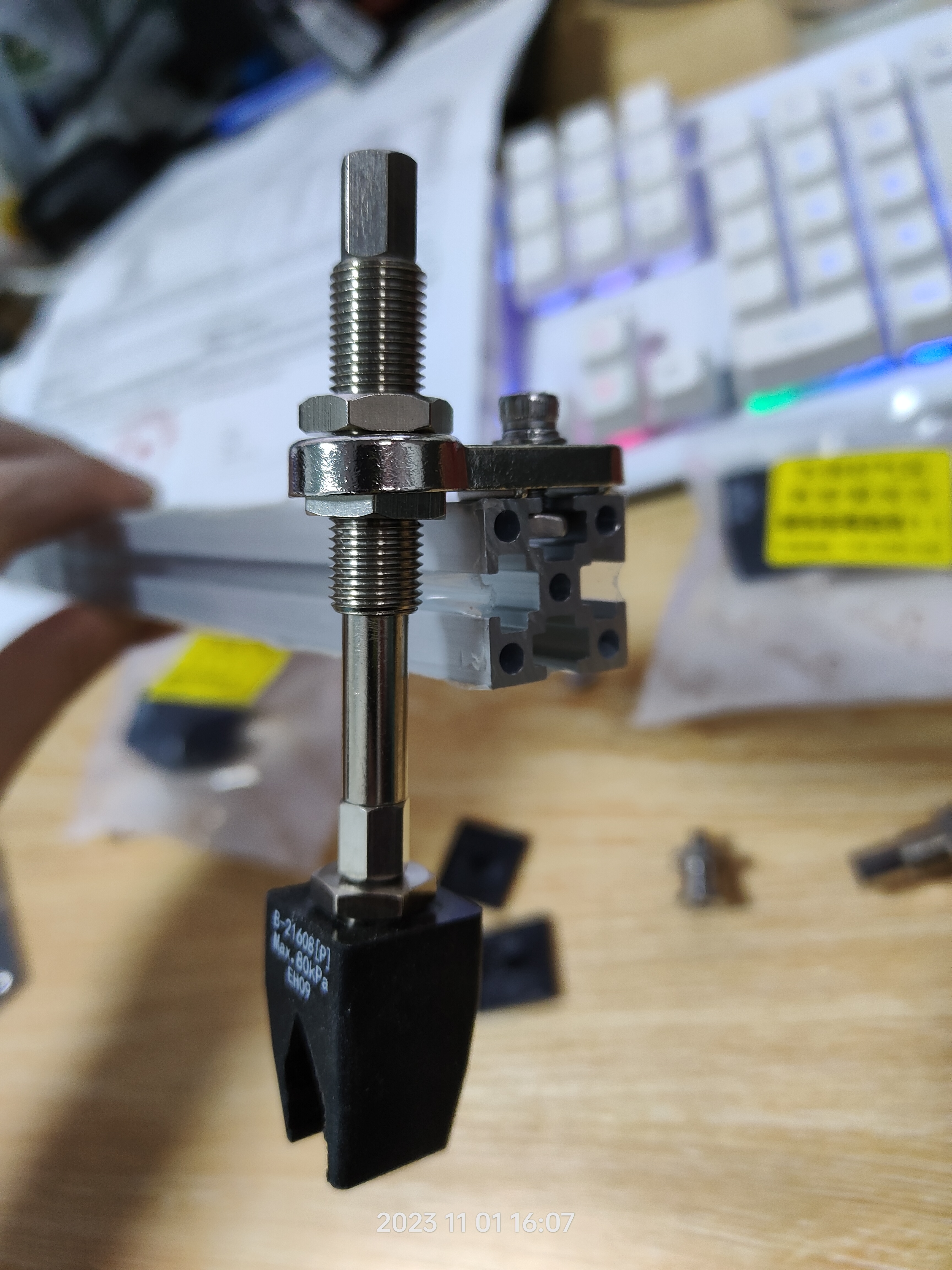How to Choose the Right Pneumatic Cylinder Clamping System for Your Needs