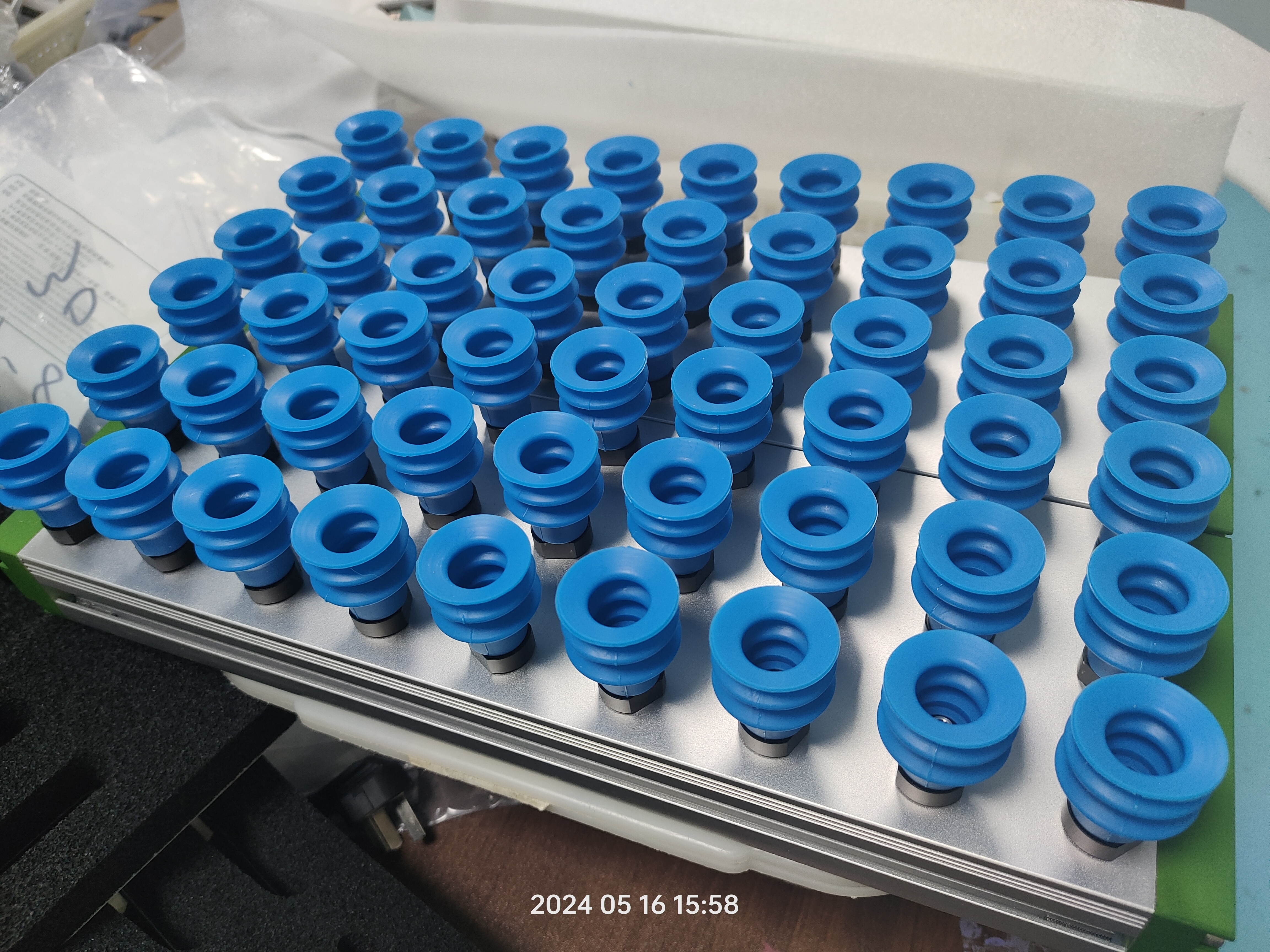How Industrial Suction Cups Improve Efficiency in Material Handling
