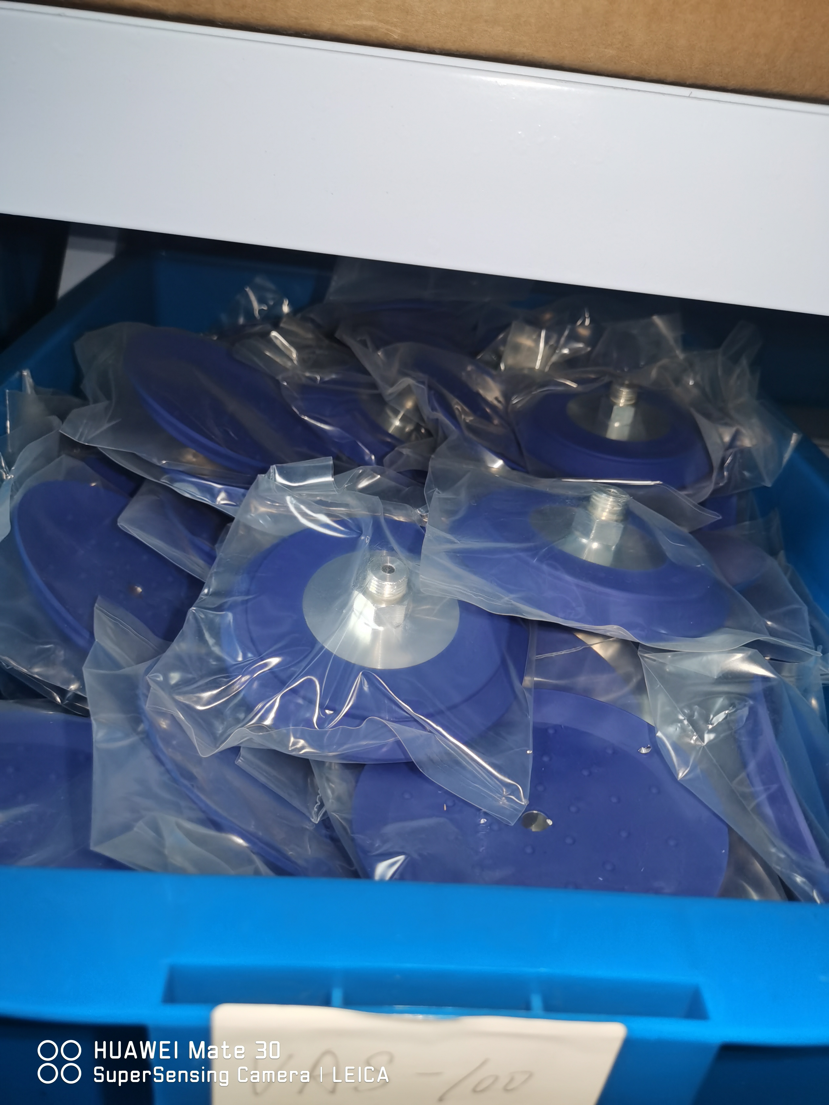 What Are the Advantages of Using Pneumatic Angular Grippers in Manufacturing?