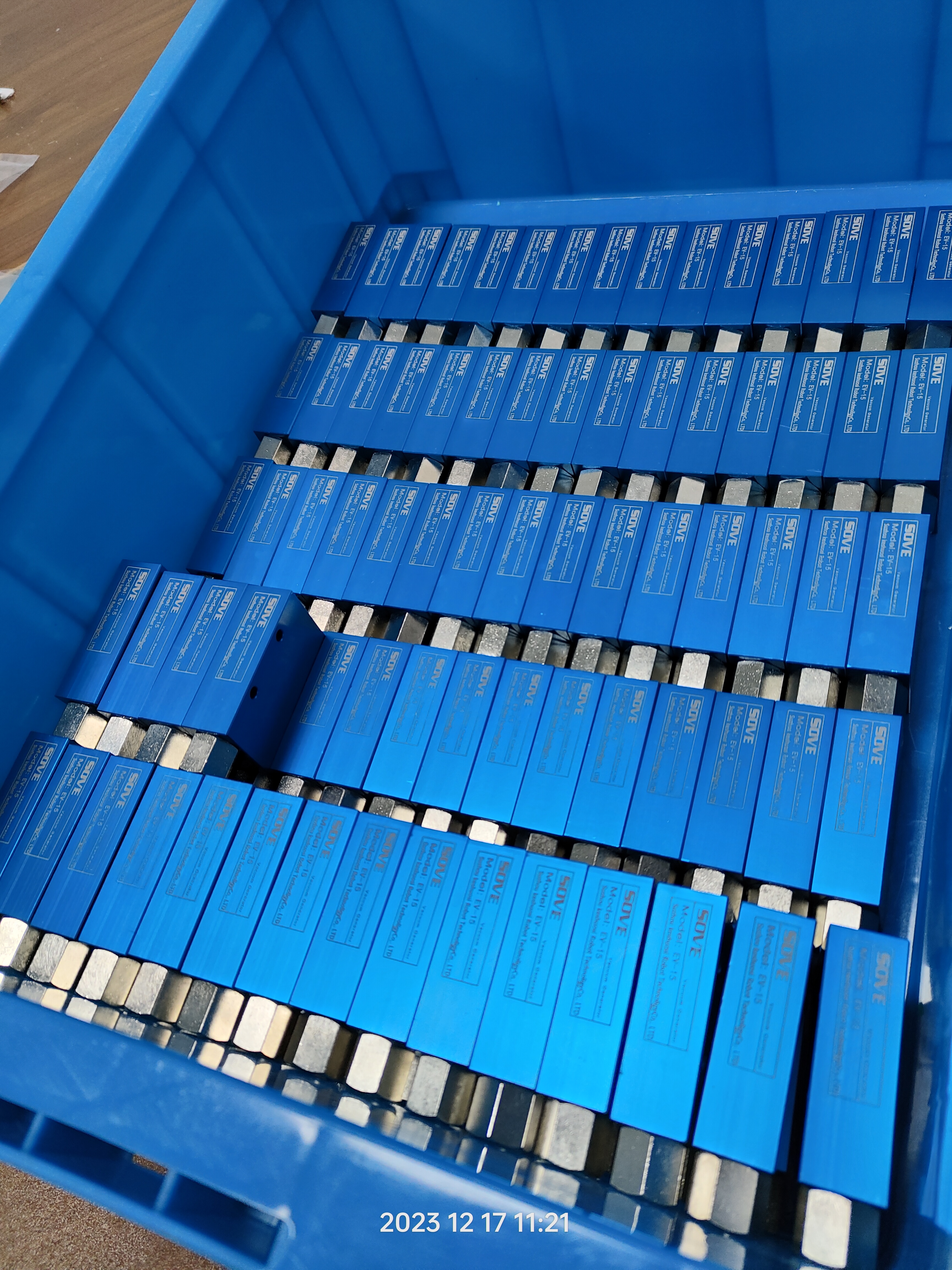 What Are the Key Advantages of Multi-Stage Vacuum Generators in Industrial Applications?