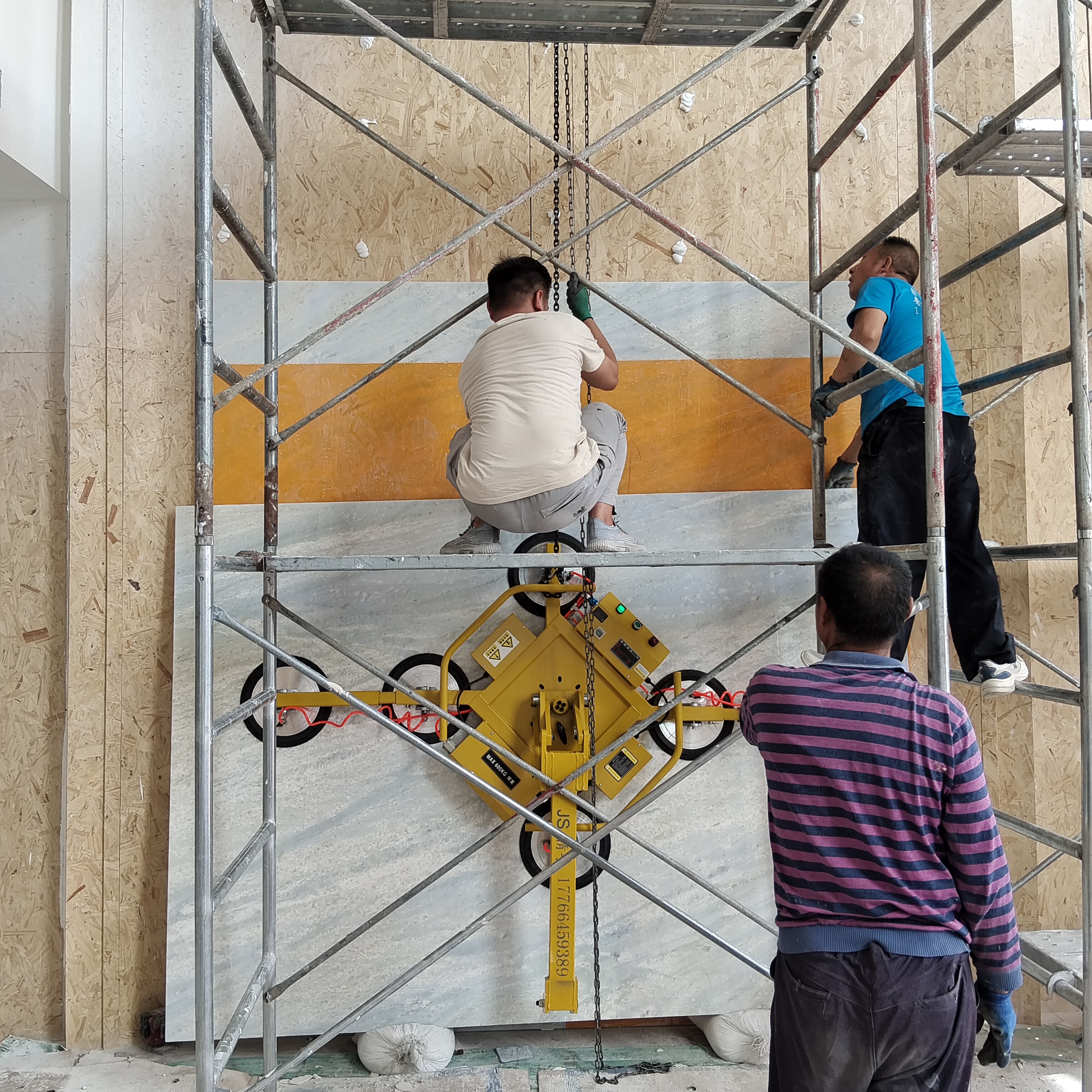 How to Ensure Maximum Safety with Glass Lifting Suction Cups in Your Projects