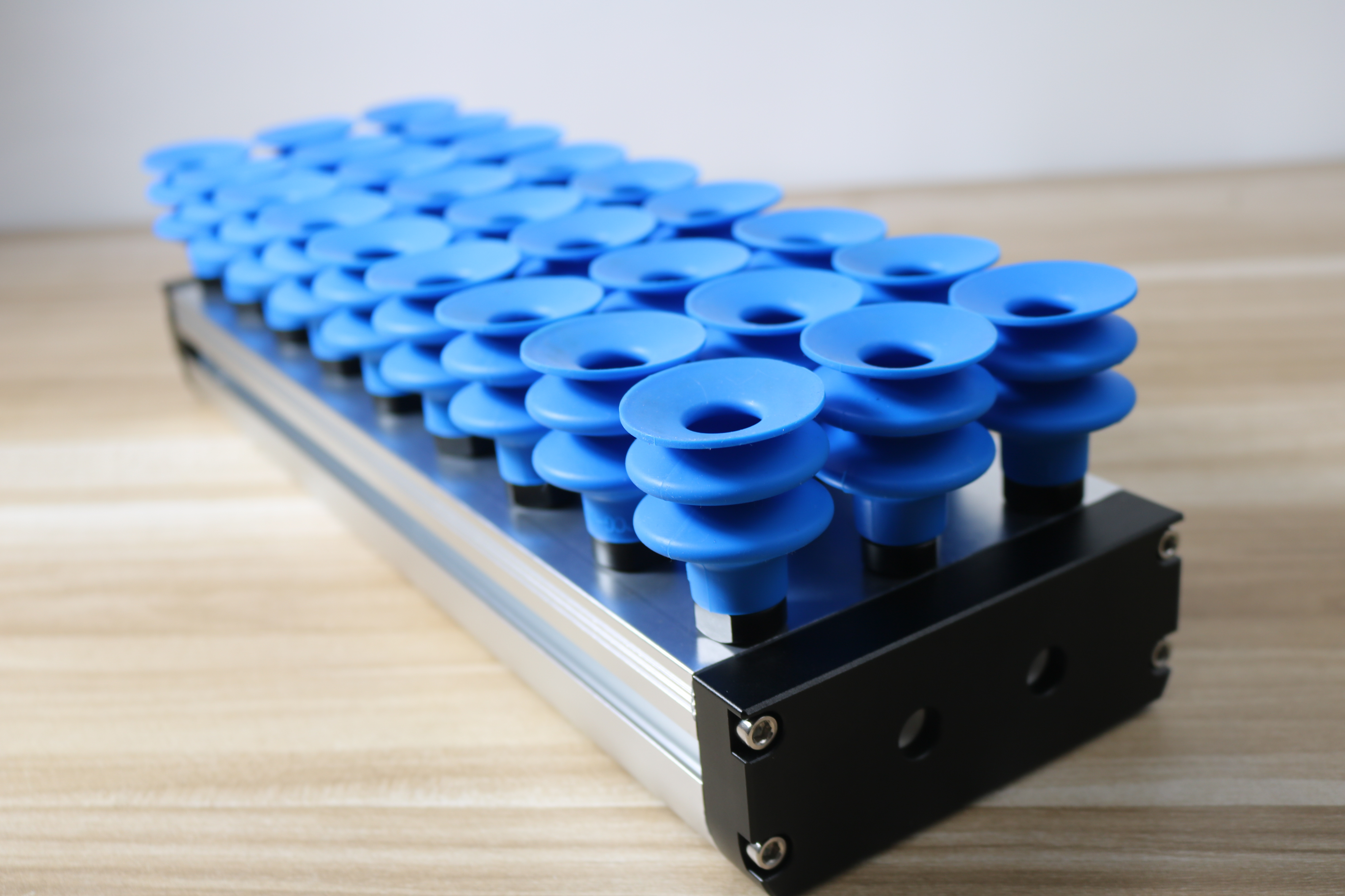 How to Choose the Best Heavy Duty Suction Cups for Your Needs
