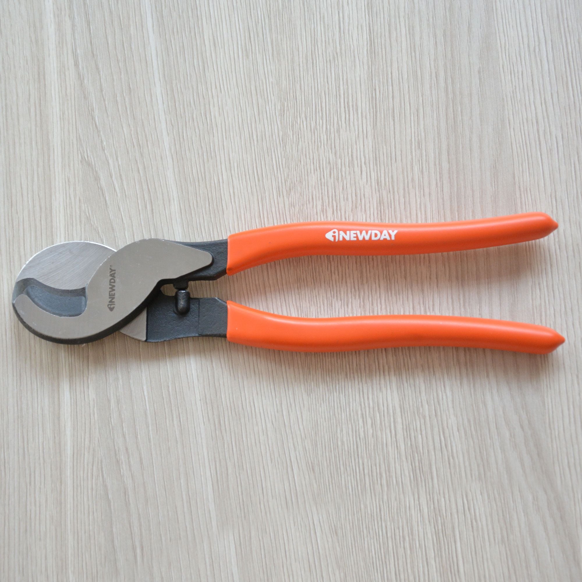 เครื่องตัดสายเคเบิล TX101B