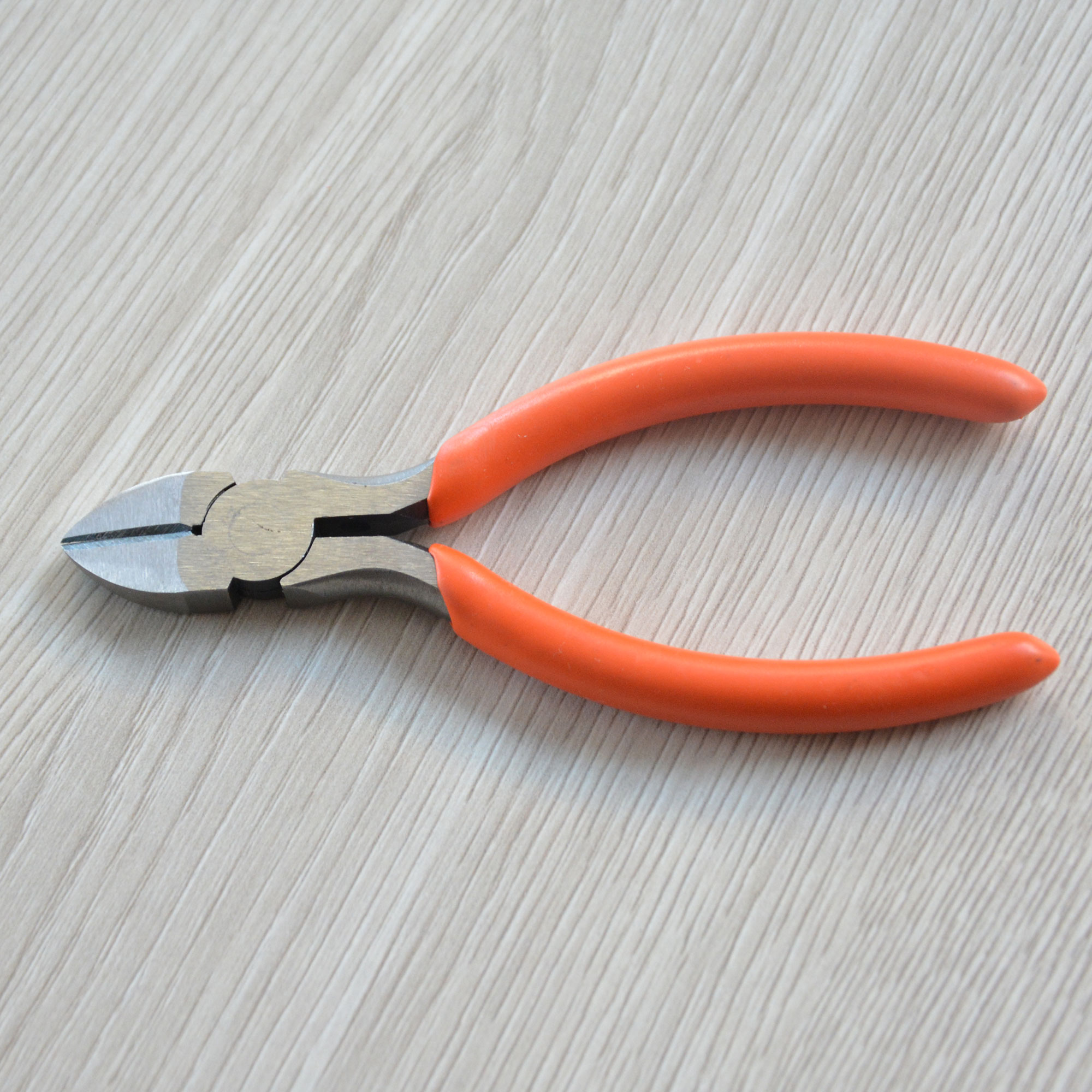 KÌM CẮT CHÉO BÊN TX 703