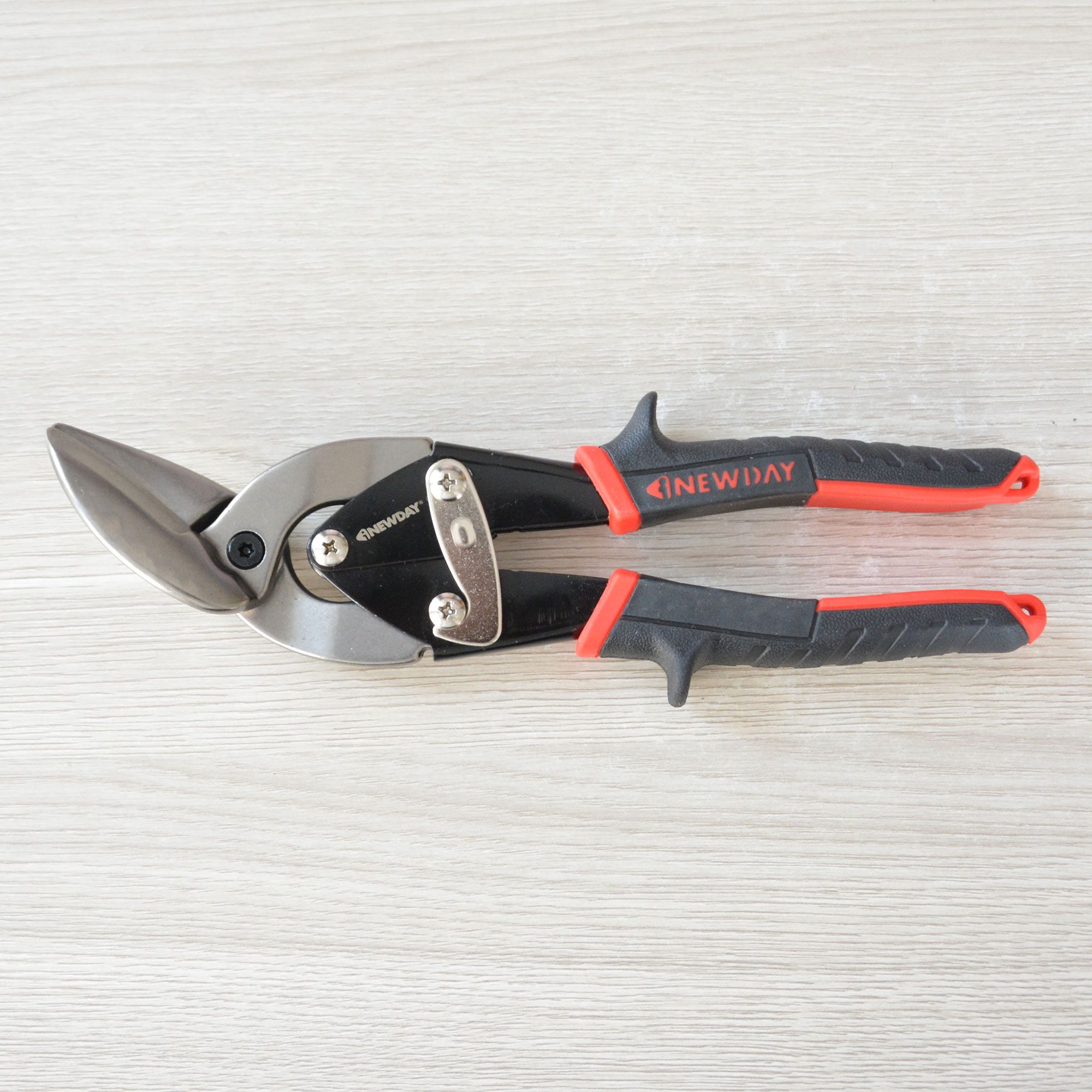 AMERICAN TYPE AVIATION SNIPS TX202H.