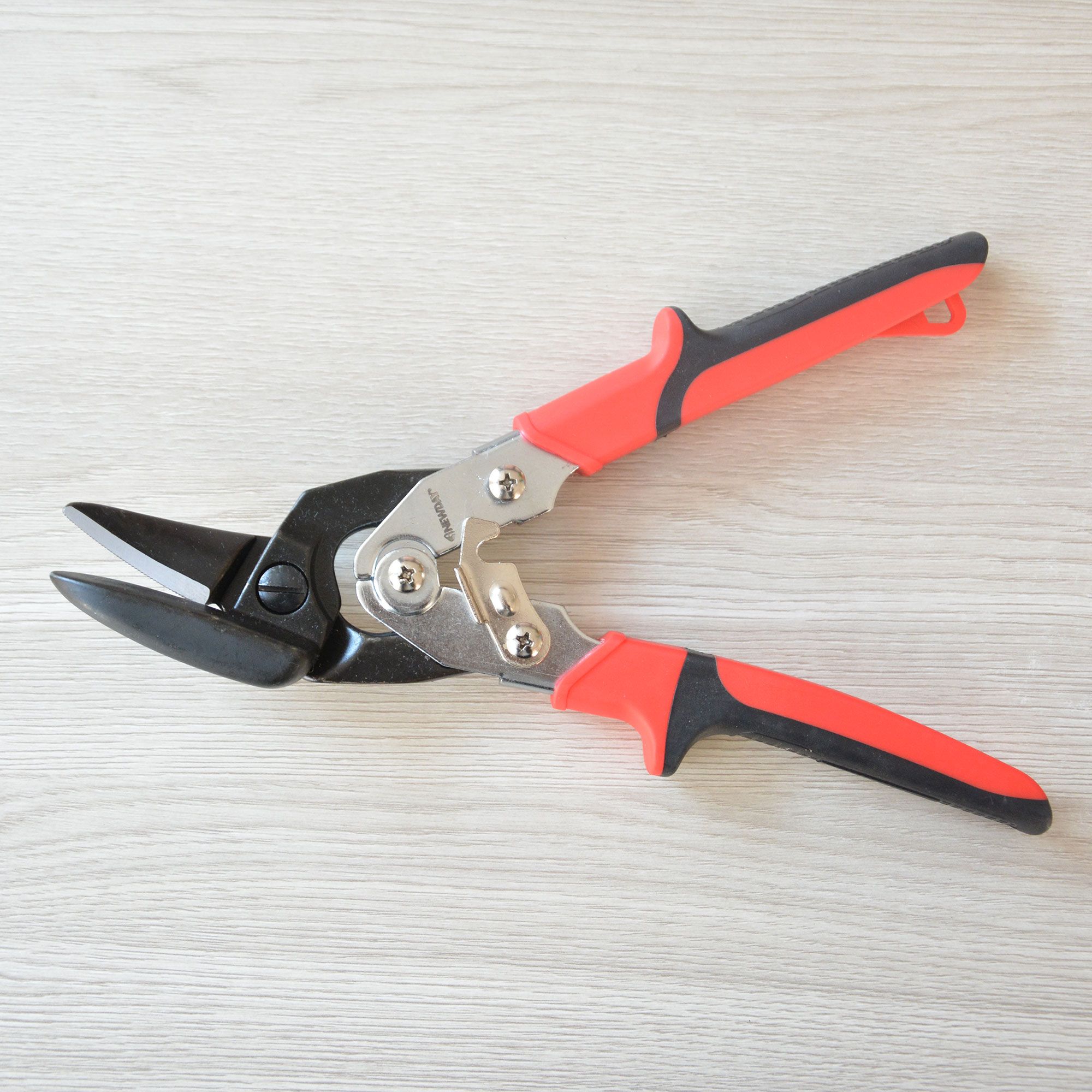 DĀLĪVSKAIS TIPUS AVIATION SNIPS TX202GH