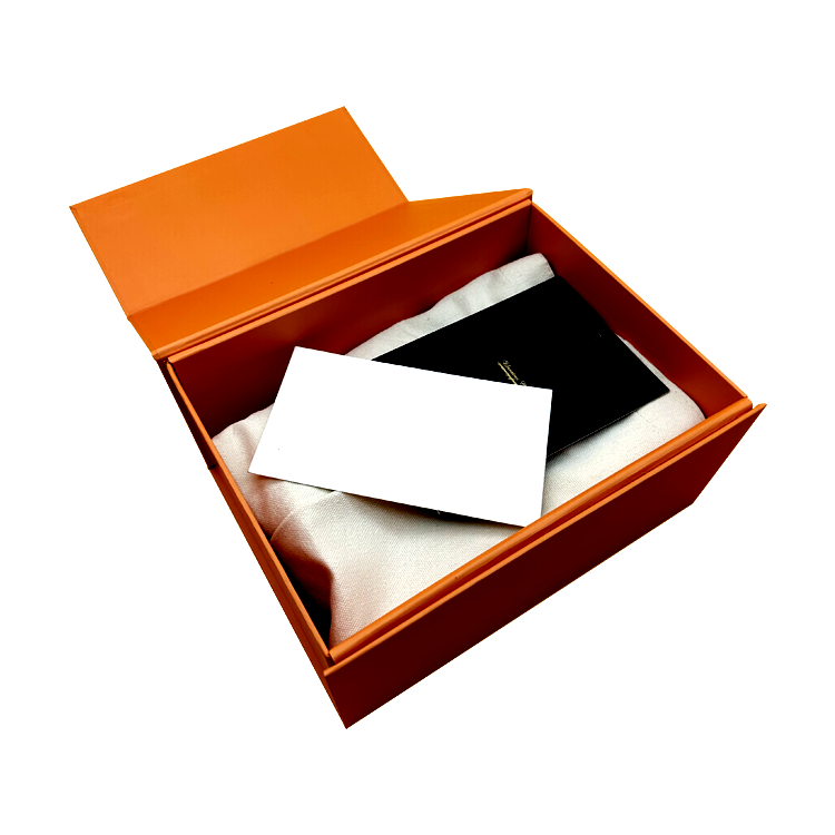 What to Consider When Choosing Custom Luxury Packaging Materials