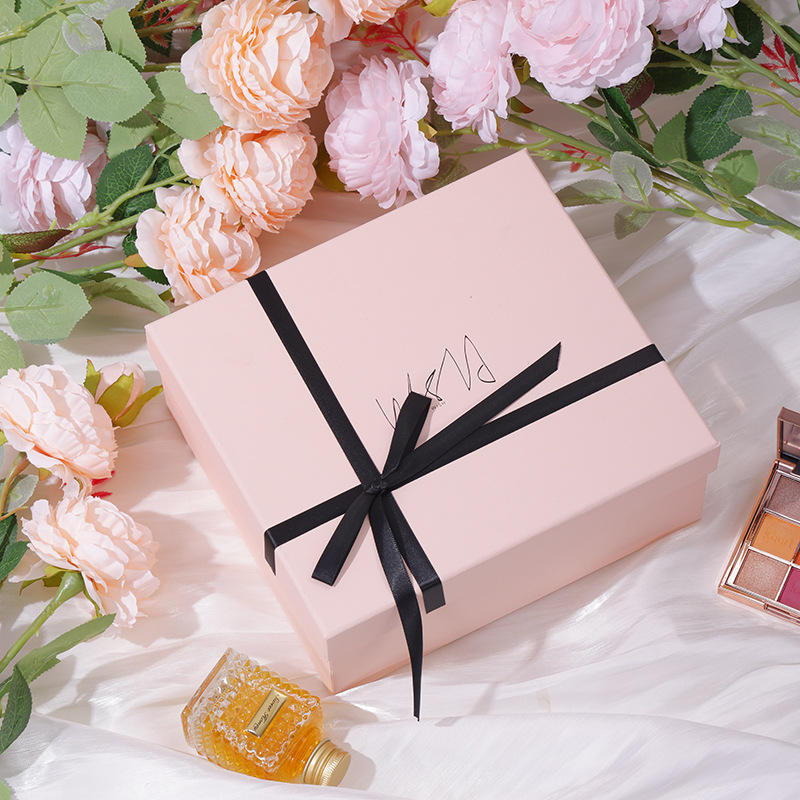 How Cardboard Gift Boxes Enhance the Unboxing Experience for Customers