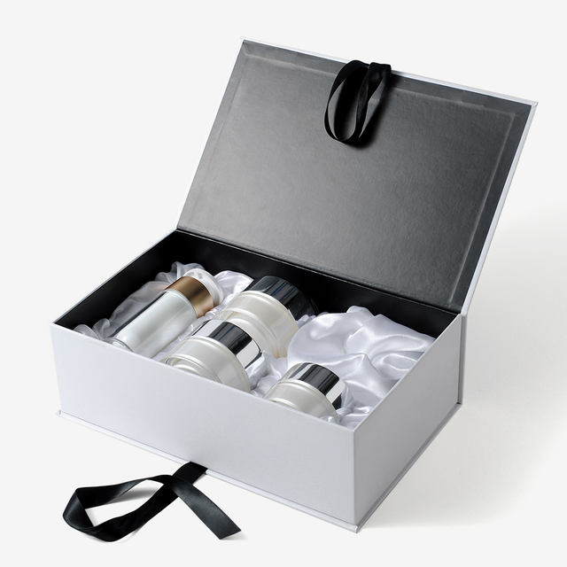How Custom Cosmetic Boxes Can Enhance Your Product Appeal