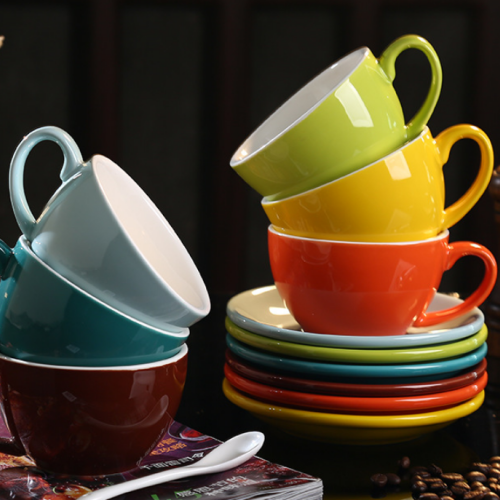 Tazze da caffè colorate