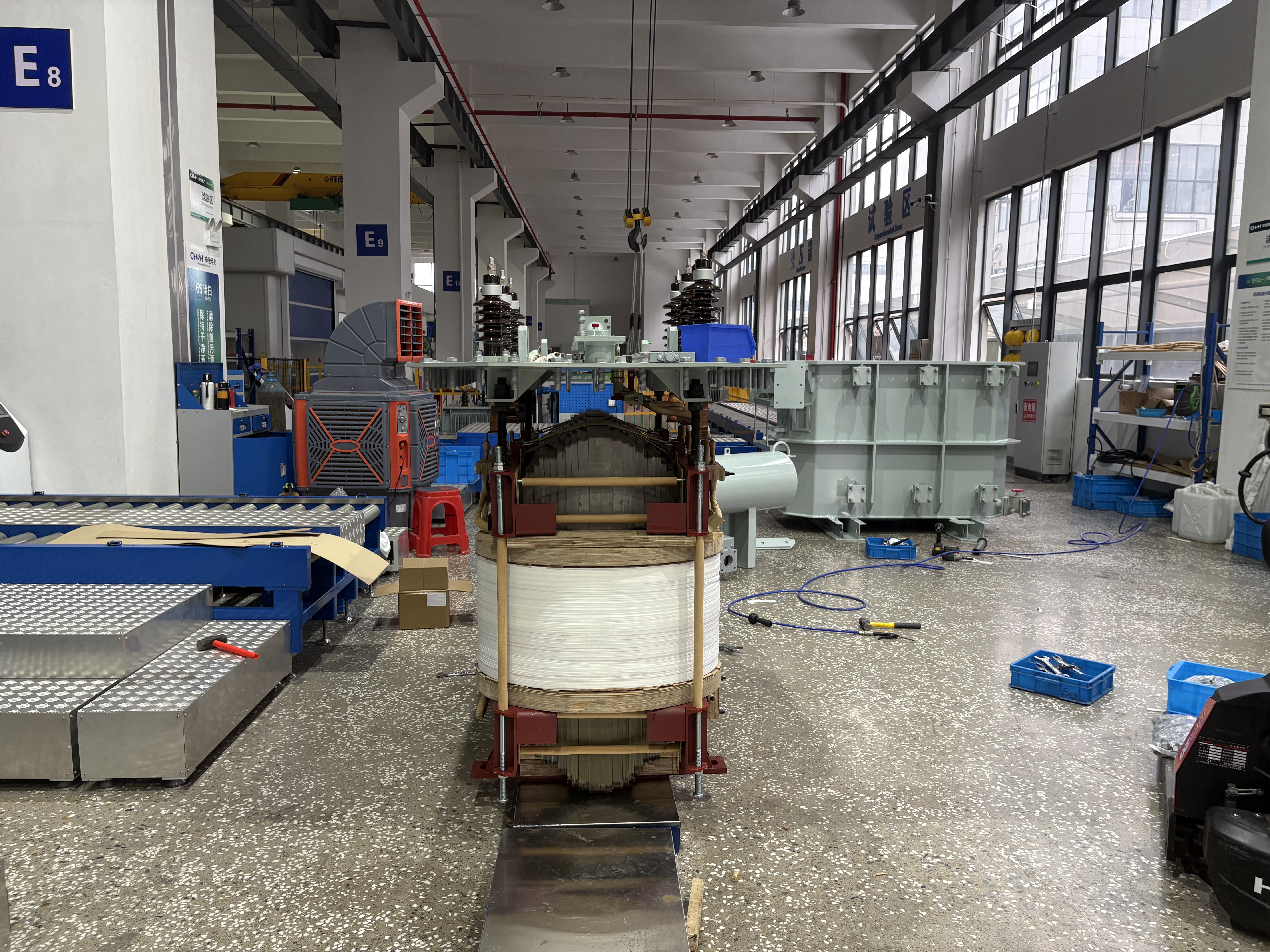Flexible Installation and Space Efficiency