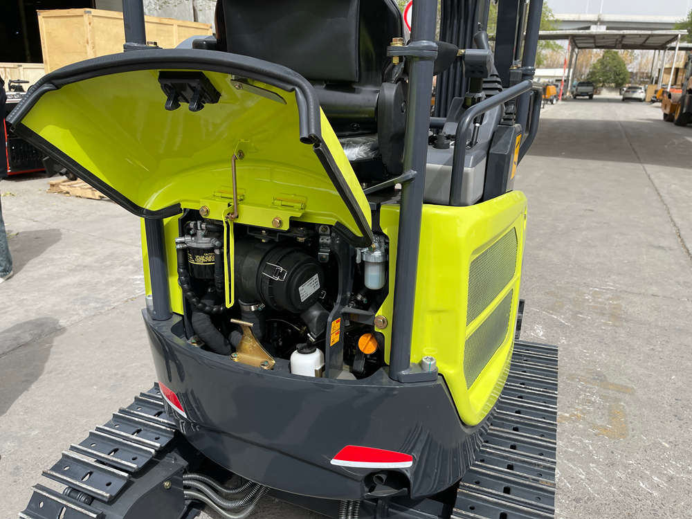 发动机仓Engine compartment.jpg