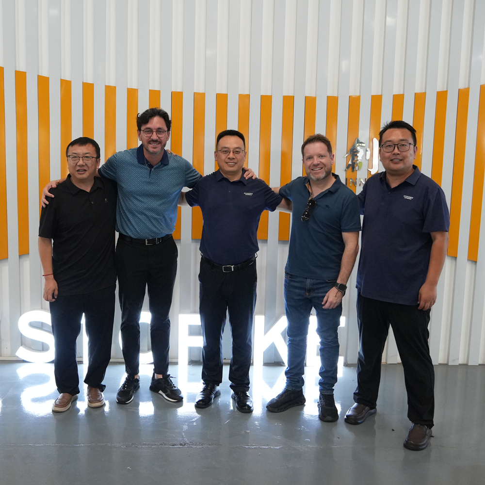 Brazilian Clients Tour Storike Factory, Deepening China-Brazil Machinery Cooperation