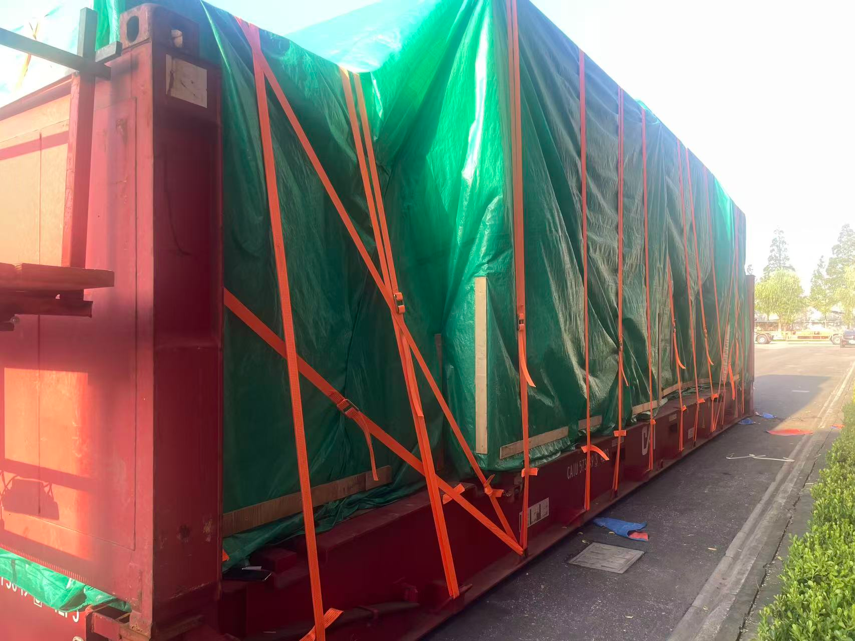 shipment of custom built 69 250 large flow psa nitrogen generator packed on flat rack container-3