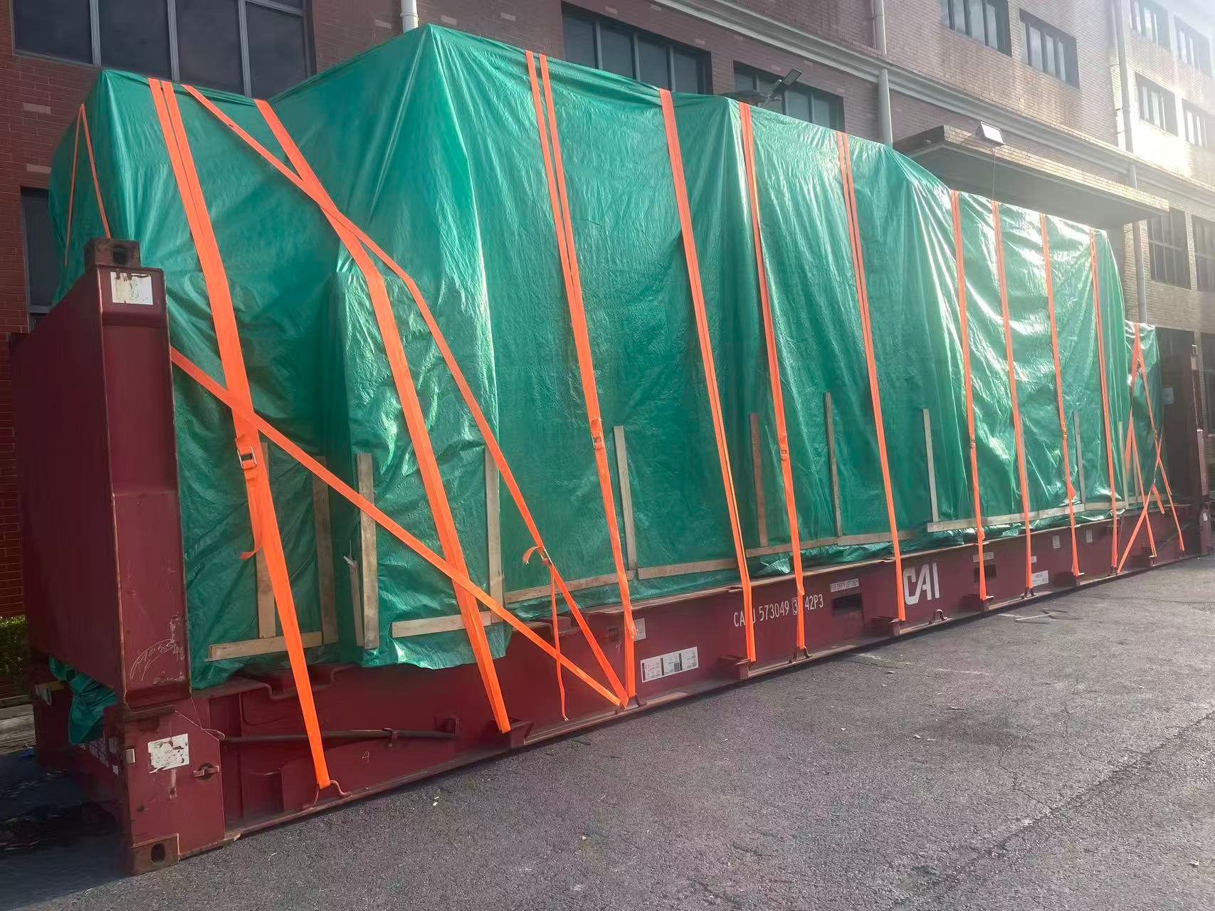shipment of custom built 69 250 large flow psa nitrogen generator packed on flat rack container-2