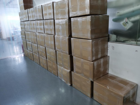 Großbestellungen verpackt und bereit für den weltweiten Versand