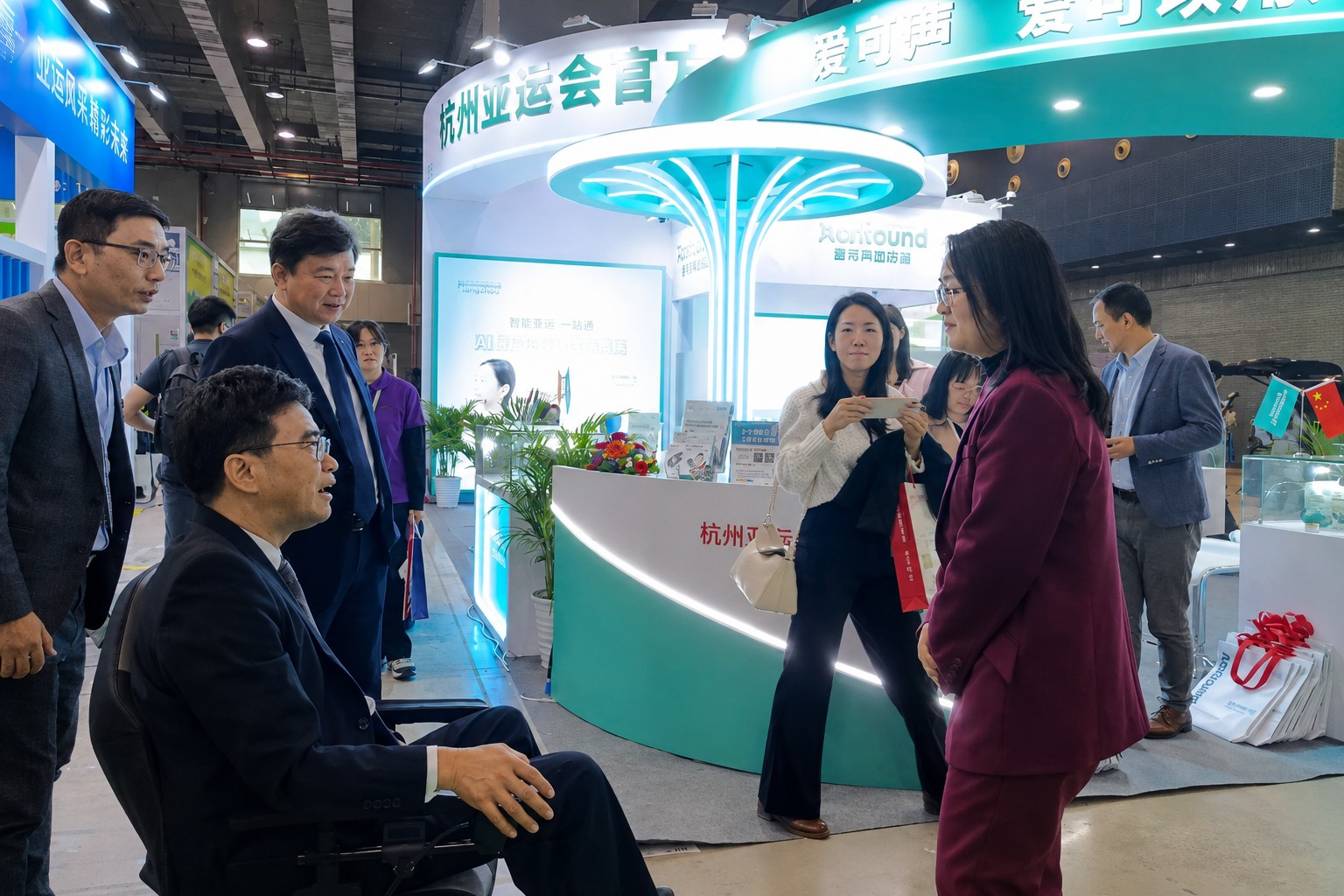 AcoSound Showcases Charm Series Smart Hearing Aids at Guangzhou Assistive Technology Expo4