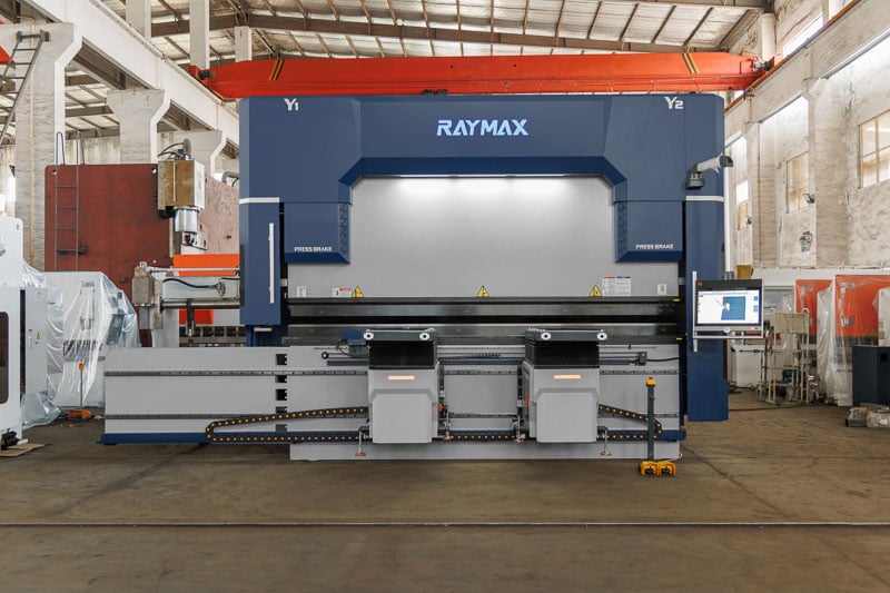 RAYMAX 400T/4000 Dual Servo CNC Press Brake na may DA69S 10+1 Axis