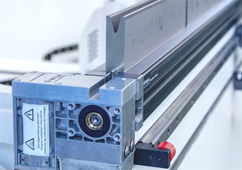 11 WILA-TOOL-HOLDERS-AND-CROWNING-SYSTEM.jpg