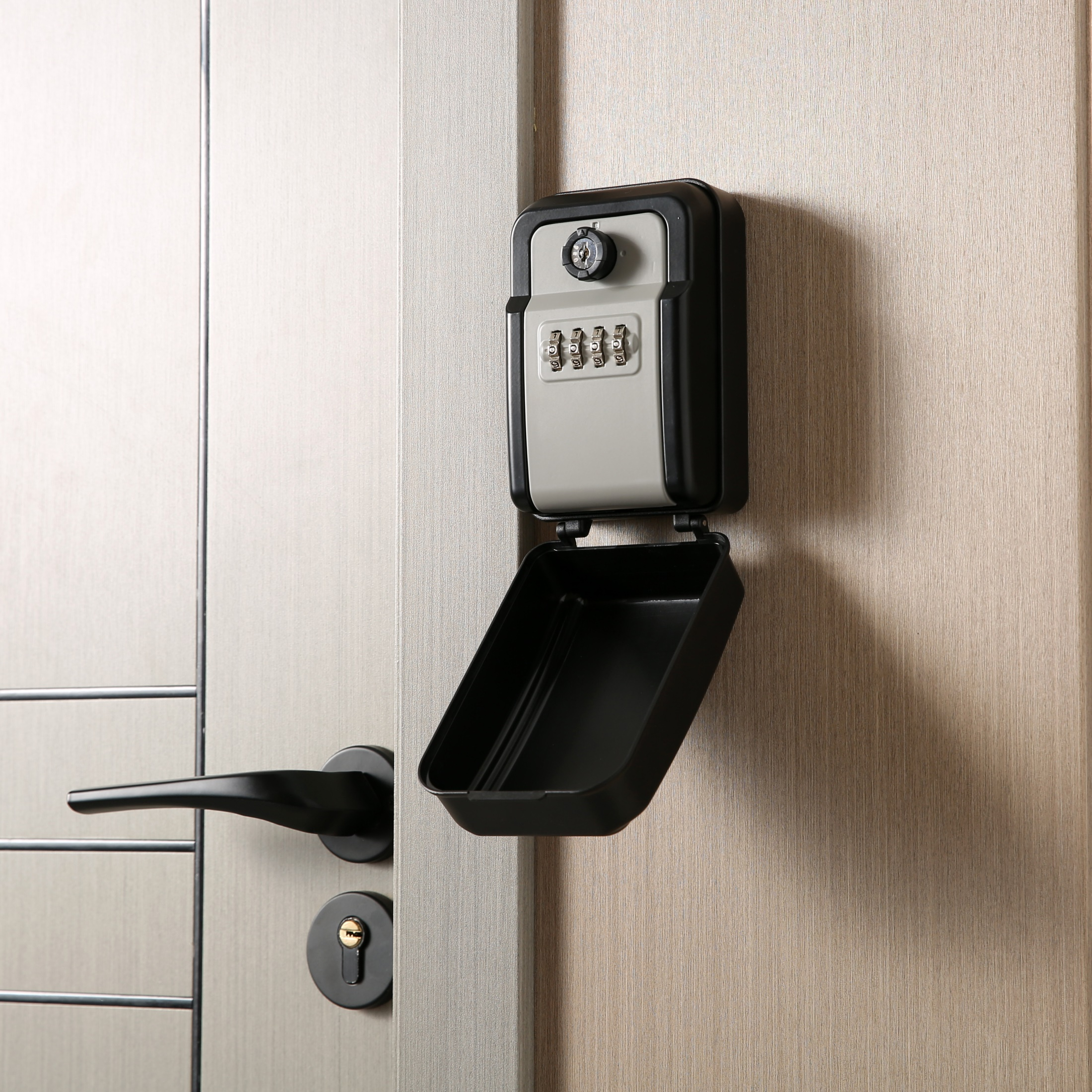 new customization options for key safes elevate security with personalized solutions-1