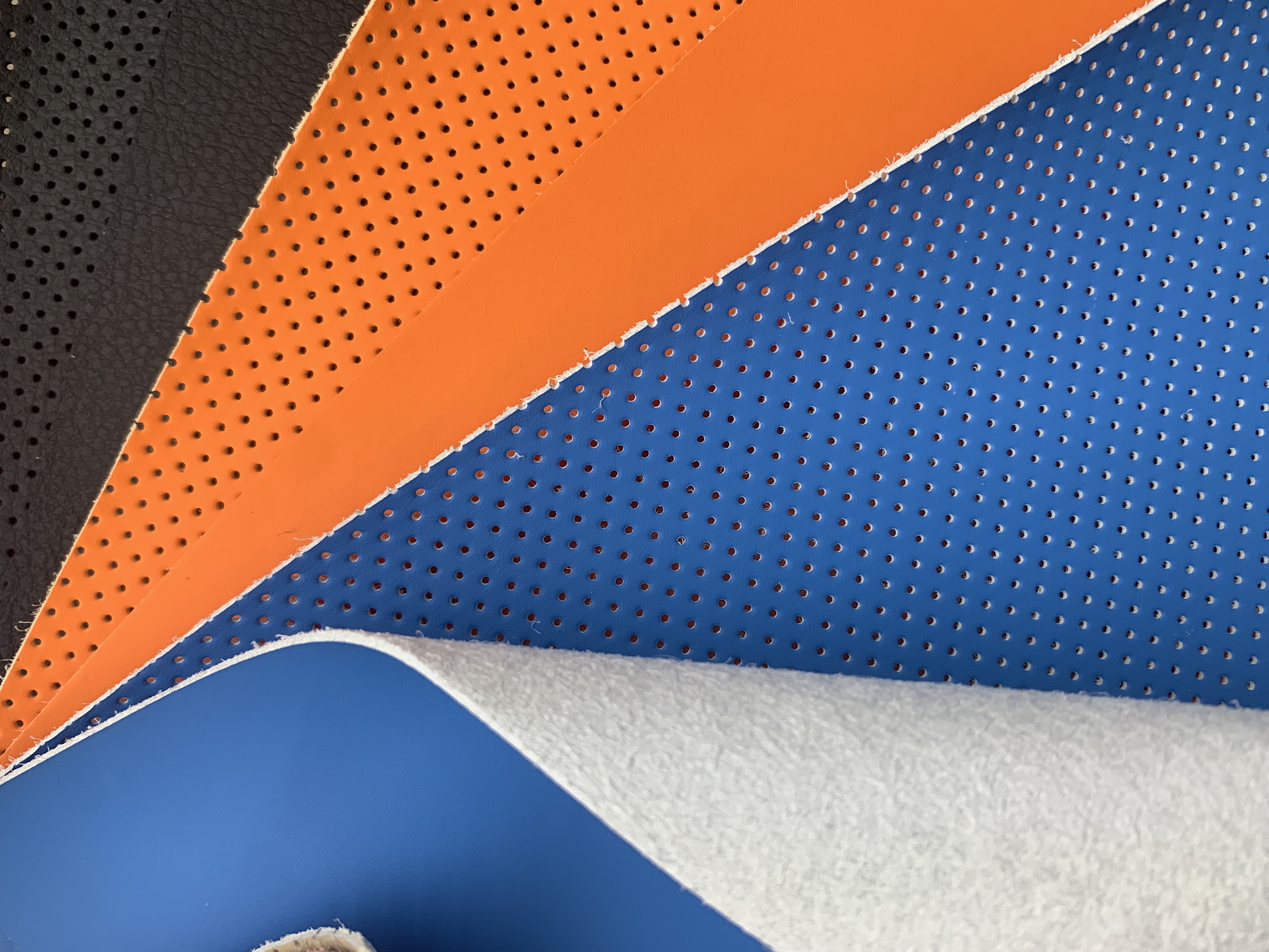 CIGNO Microfiber Leather for Car----Why Microfiber Leather is a Good Choice for Car Upholstery?