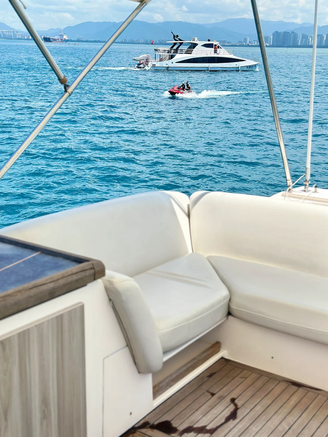 Premium CIGNO PVC Leather Elevates Your Boat and Outdoor Spaces: Durability and Elegance