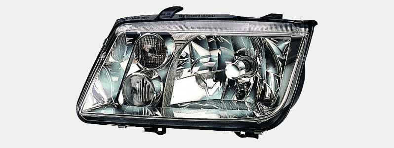 What Optical Transmission Standards Apply to Automotive Headlight Covers in OEM Supply？