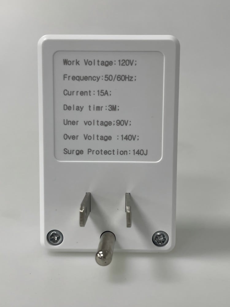 What Are the Advantages of a Voltage Protector Socket