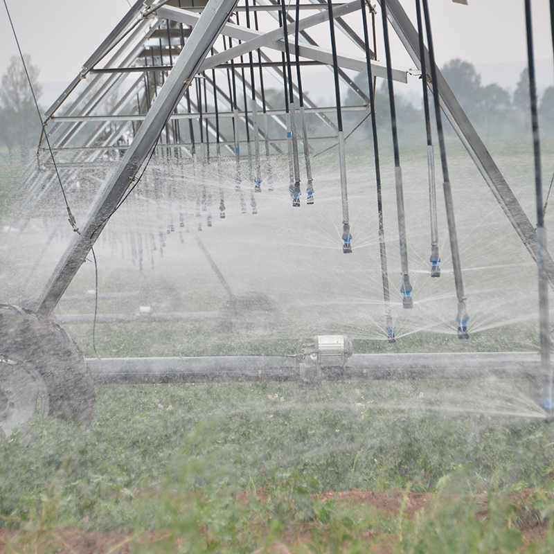 Improving Agricultural Practices with Center Pivot Irrigation