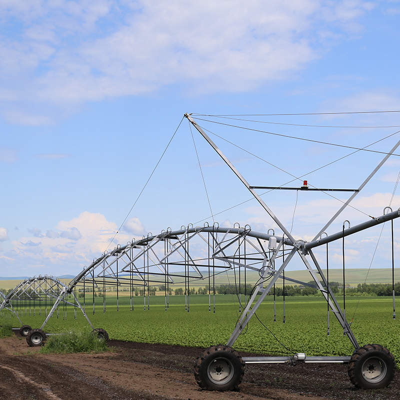 The Advantages of Center Pivot Sprinkler Systems