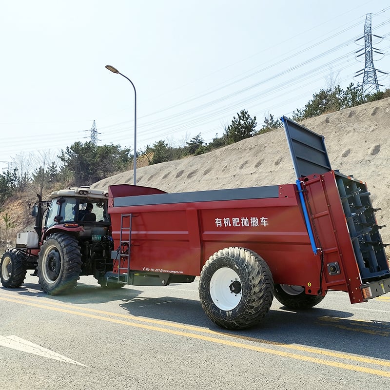 Sustainable Livestock Farming How Manure Spreaders Support Circular Agriculture