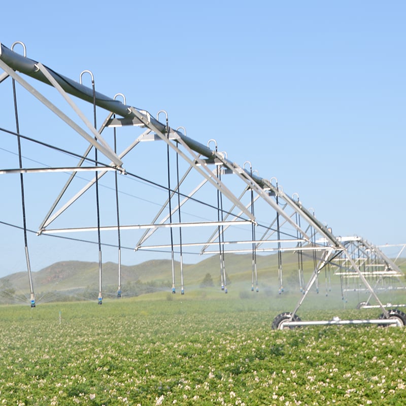 3 How to Choose the Best Center Pivot Irrigation System for Large Farms.jpg
