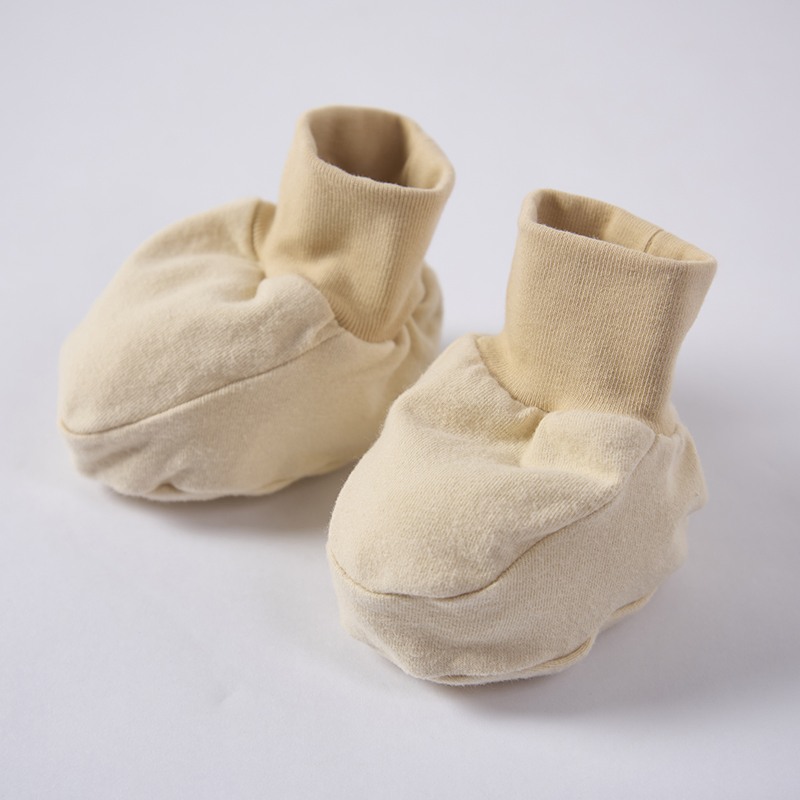 Organic Cotton Baby Booties with Natural Plant-Dyed Fabric | Sustainable Eco-Friendly Infant Stay-On Socks for OEM/ODM | Breathable Non-Toxic Newborn Soft Sole Shoes | Custom Wholesale Baby Apparel Manufacturer