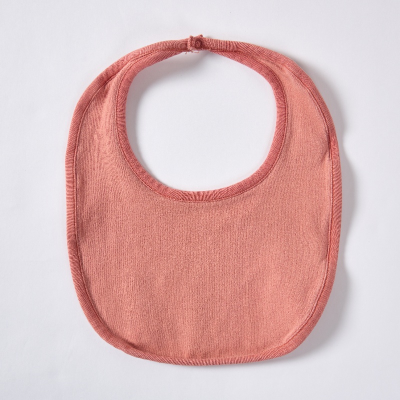 Custom Organic Cotton Baby Bib Plant Dyed Soft Infant Feeding Bib Absorbent Newborn Drool Bib Eco Friendly Plain Baby Bib OEM ODM Baby Accessories Manufacturer