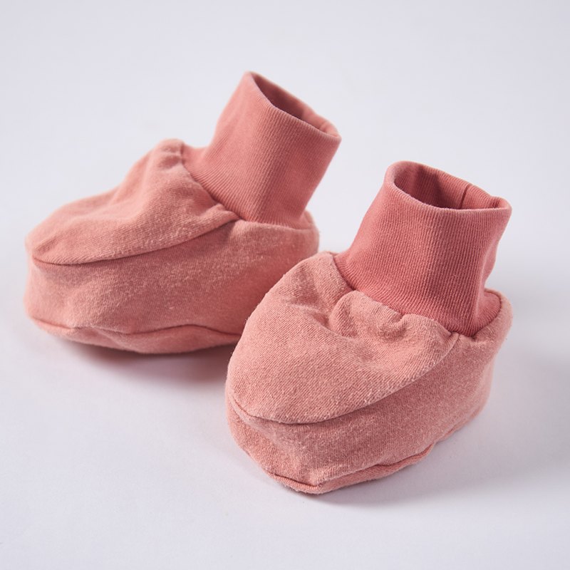 OEM/ODM 100% Organic Cotton Baby Booties with Ribbed Cuff | Soft Breathable Infact Footwear for Private Label | Sustainable Plant-Dyed Newborn Socks | Vegetable Dyed Safe Baby Shoes | Wholesale Professional Manufacturing