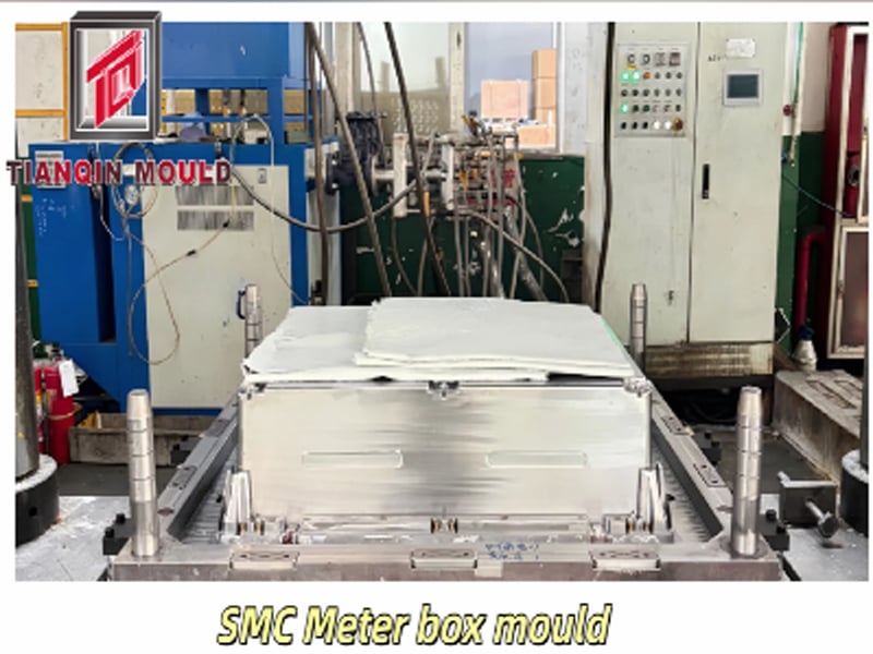 sản xuất vỏ hộp đồng hồ điện trong 5 phút bằng vật liệu SMC