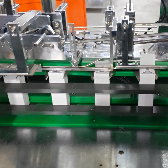 stz 80 automatic vertical type cartoning machine-12