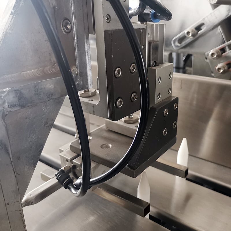 6、抽纸机构Paper extraction mechanism.jpg
