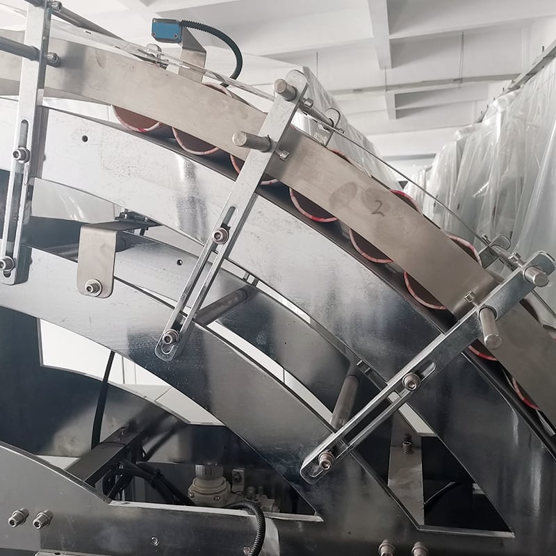4、存储纸筒平台Silos for storing cylindrical cartons.jpg