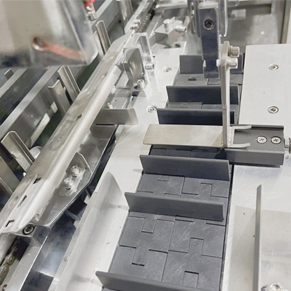 3、伺服推纸开侧耳  Servo Pusher with Side Lug Opening(d99debf4c3).jpg