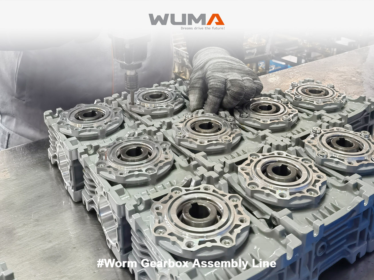 Helical Gears vs Spur Gears: Why High-End Gearboxes Always Use Helical