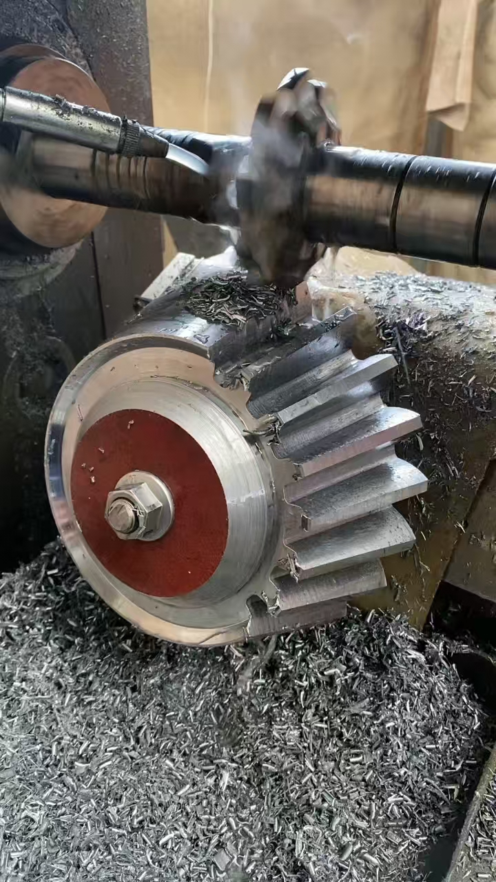 How to design noise reduction for gear transmissions