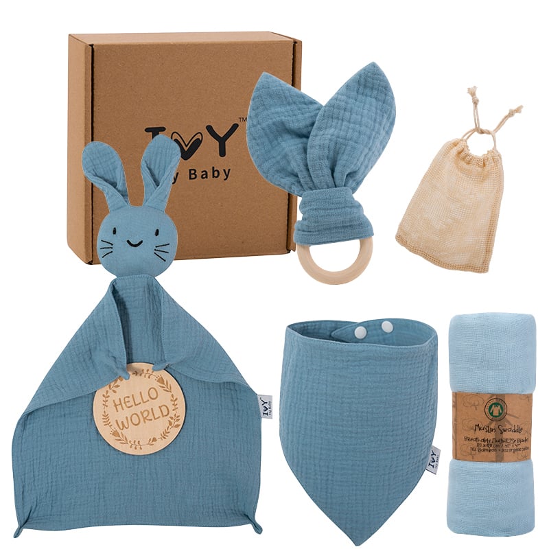 BSCI OEM Essentials Baby Gift Set for Newborn Baby /Gift Set with Baby Blanket Rattle bibs factory